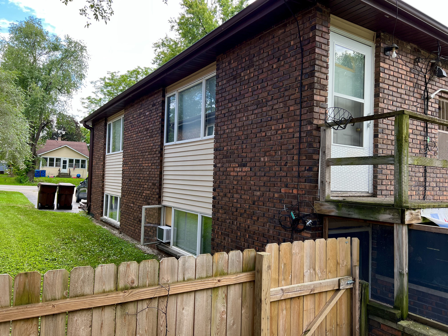 1809 E Washington Street #2, Joliet, IL 60433