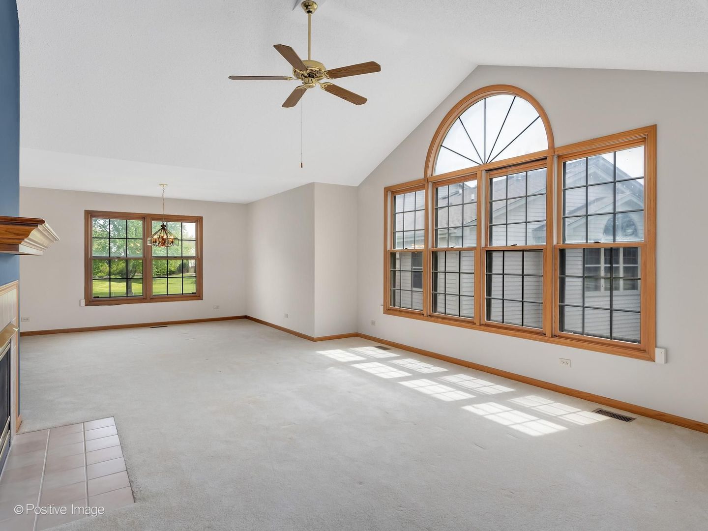 11180 Algonquin Road, Huntley, IL 60142