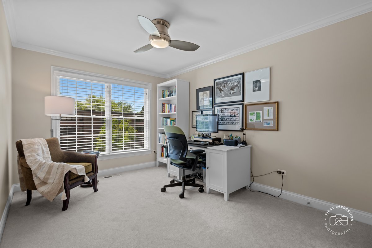 1127 Gilbert Avenue #1127, Downers Grove, IL 60515