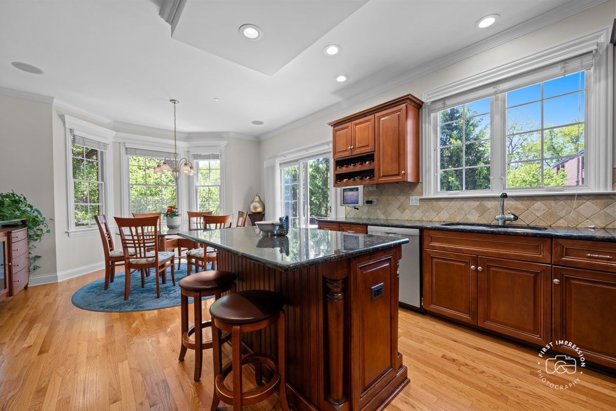 1127 Gilbert Avenue #1127, Downers Grove, IL 60515