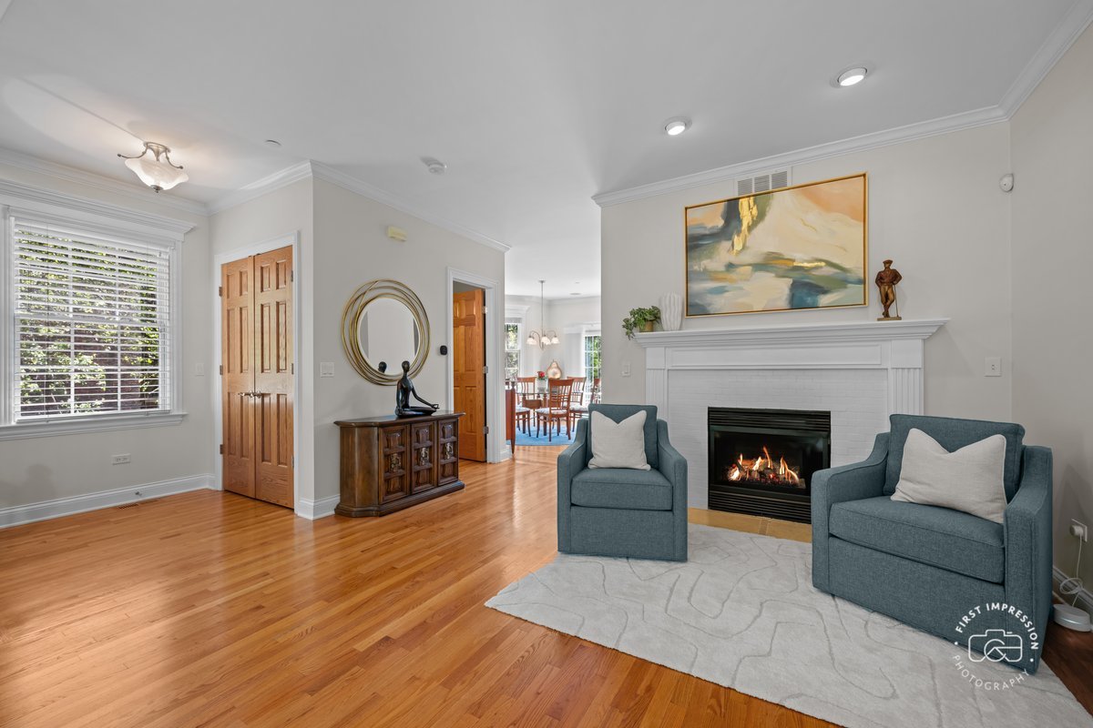 1127 Gilbert Avenue #1127, Downers Grove, IL 60515