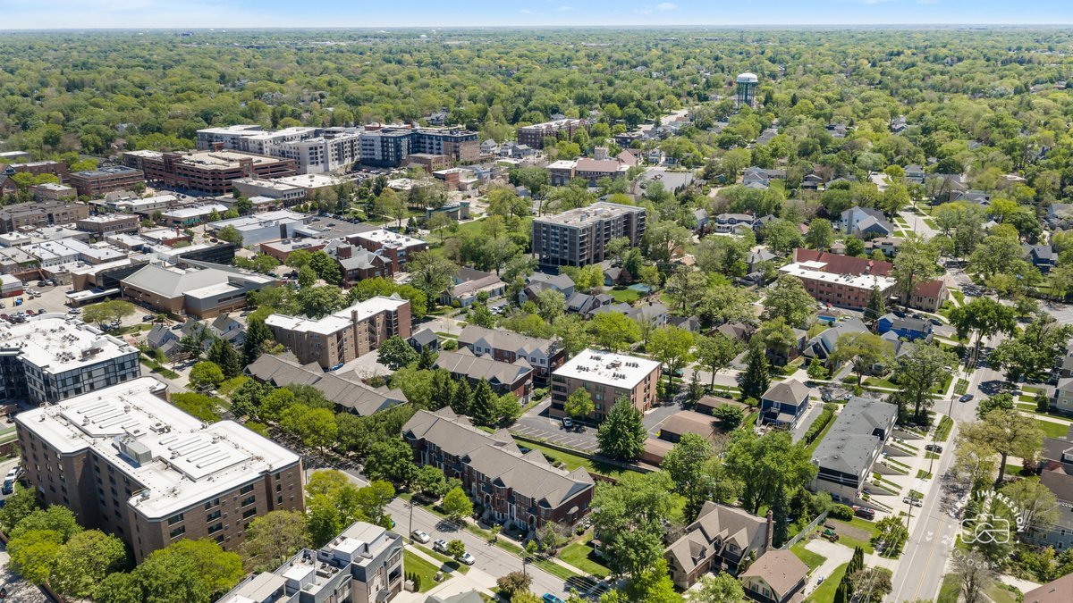 1127 Gilbert Avenue #1127, Downers Grove, IL 60515