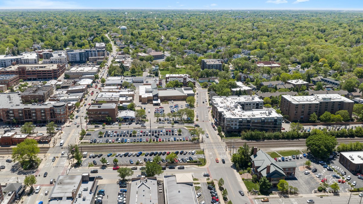 1127 Gilbert Avenue #1127, Downers Grove, IL 60515