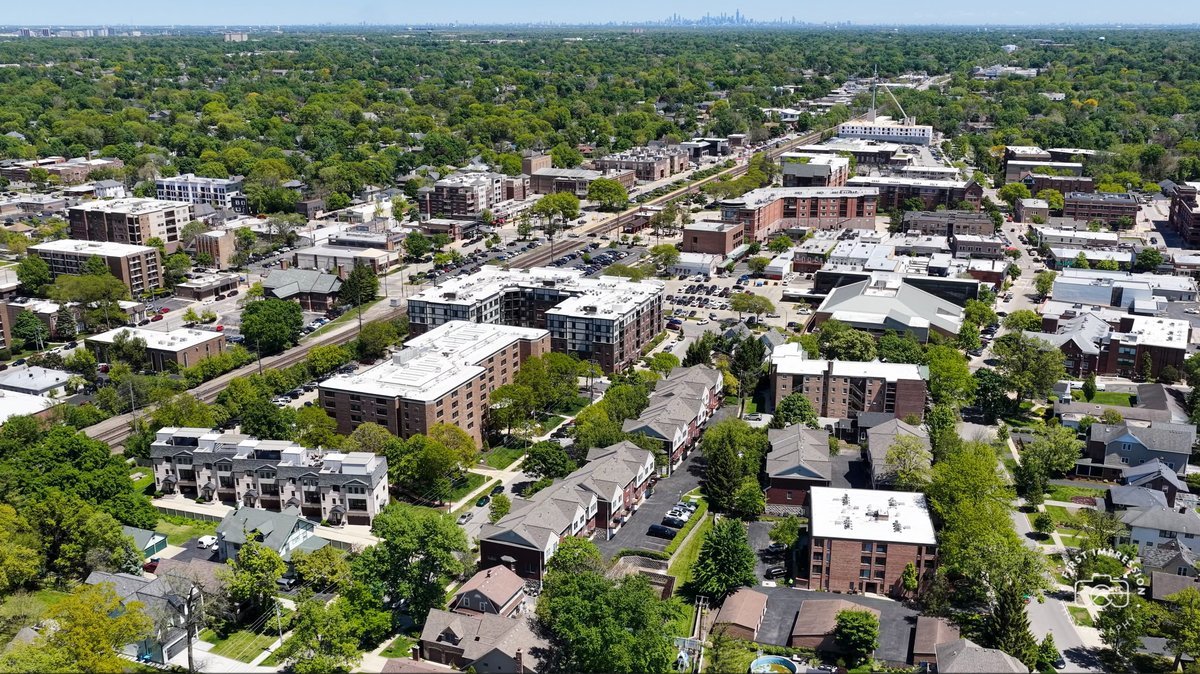 1127 Gilbert Avenue #1127, Downers Grove, IL 60515