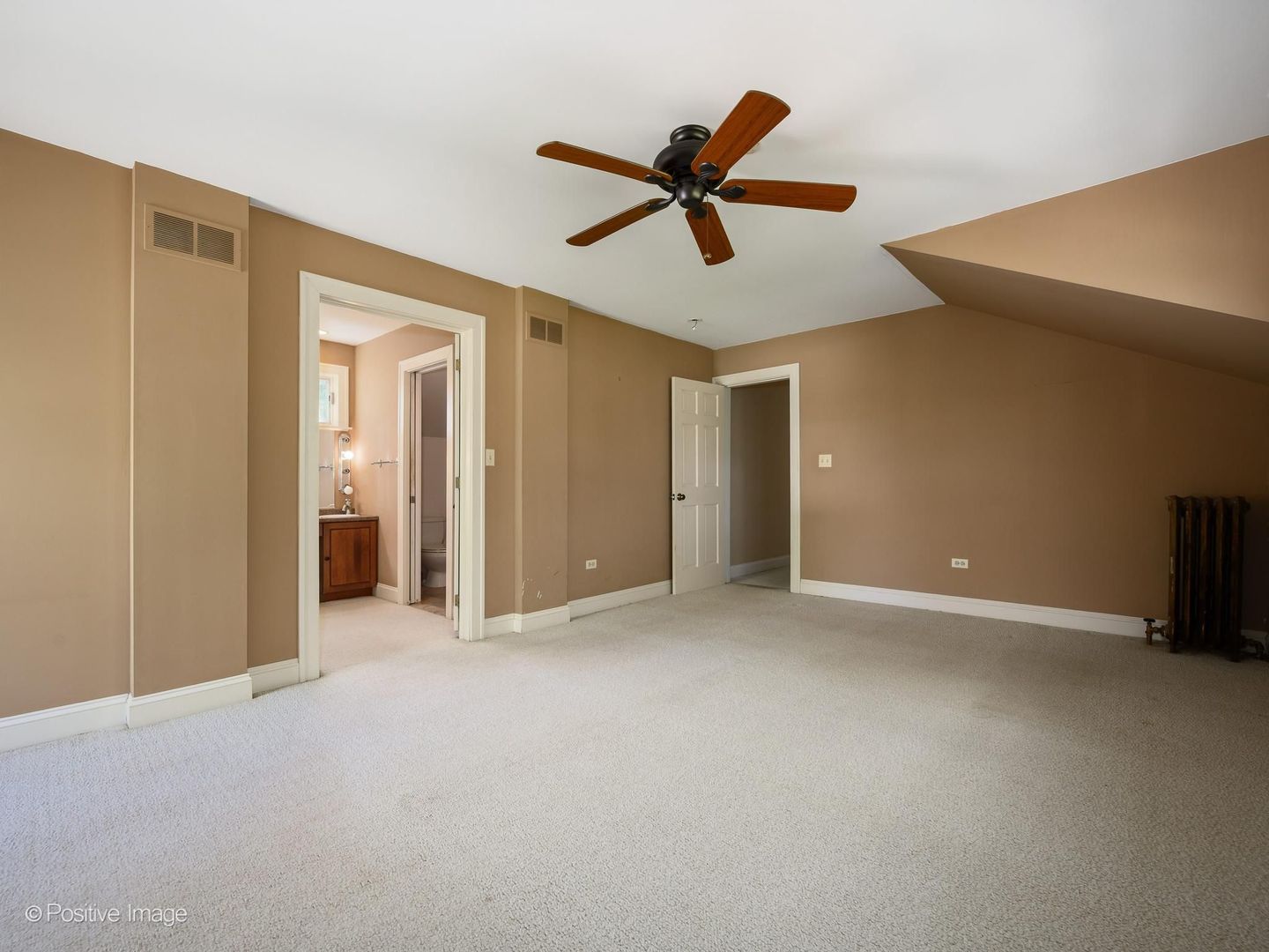 391 Bloom Street, Highland Park, IL 60035