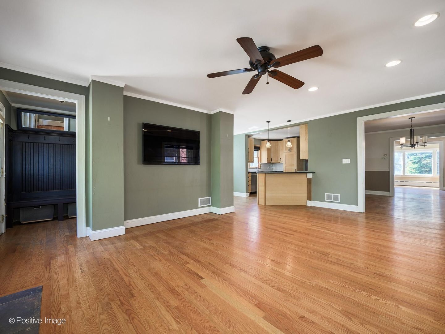 391 Bloom Street, Highland Park, IL 60035