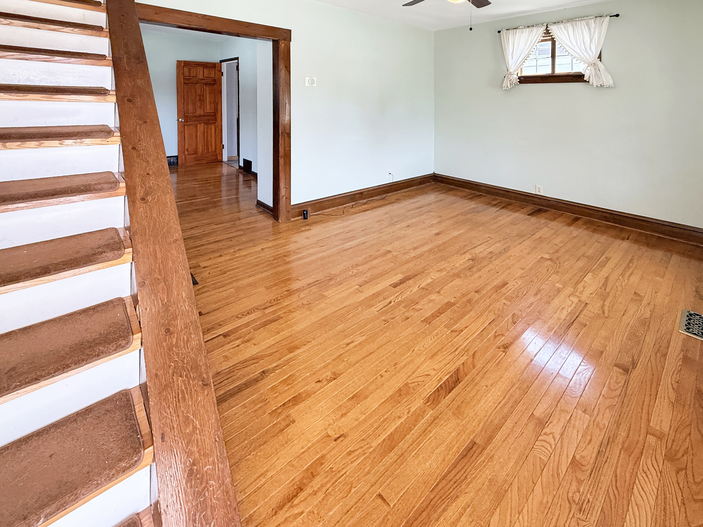 511 Chestnut Street, Waukegan, IL 60085