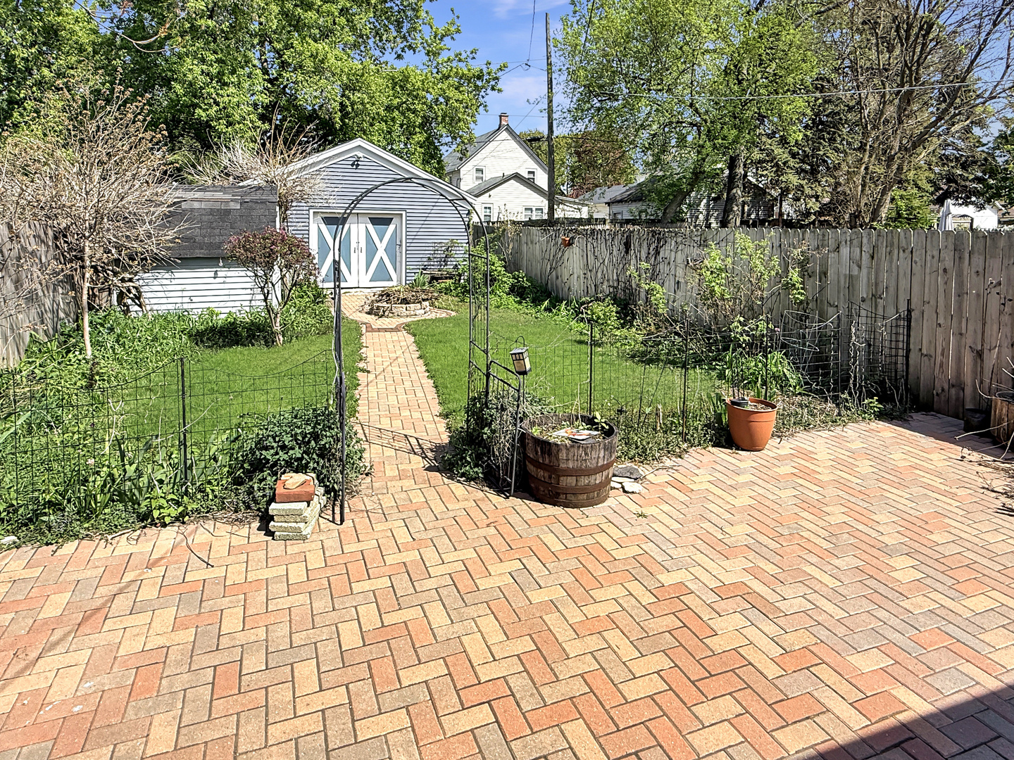 511 Chestnut Street, Waukegan, IL 60085