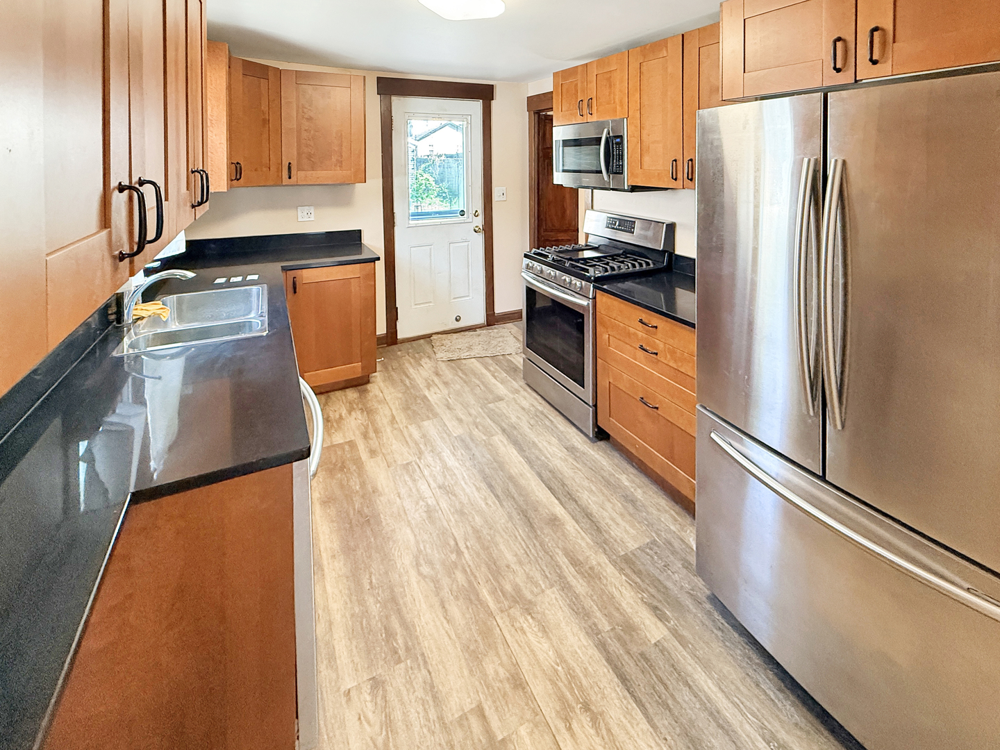 511 Chestnut Street, Waukegan, IL 60085