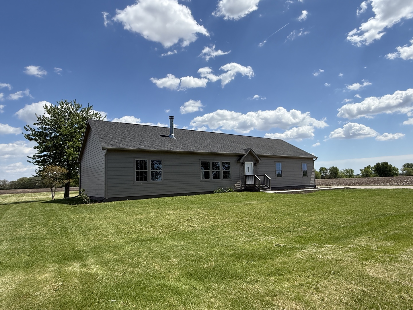 410 S Higgins Road, Mazon, IL 60444