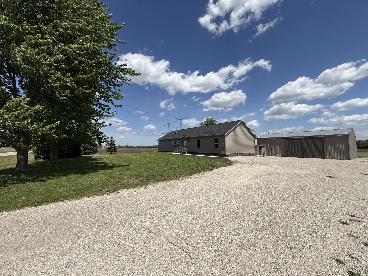 410 S Higgins Road, Mazon, IL 60444
