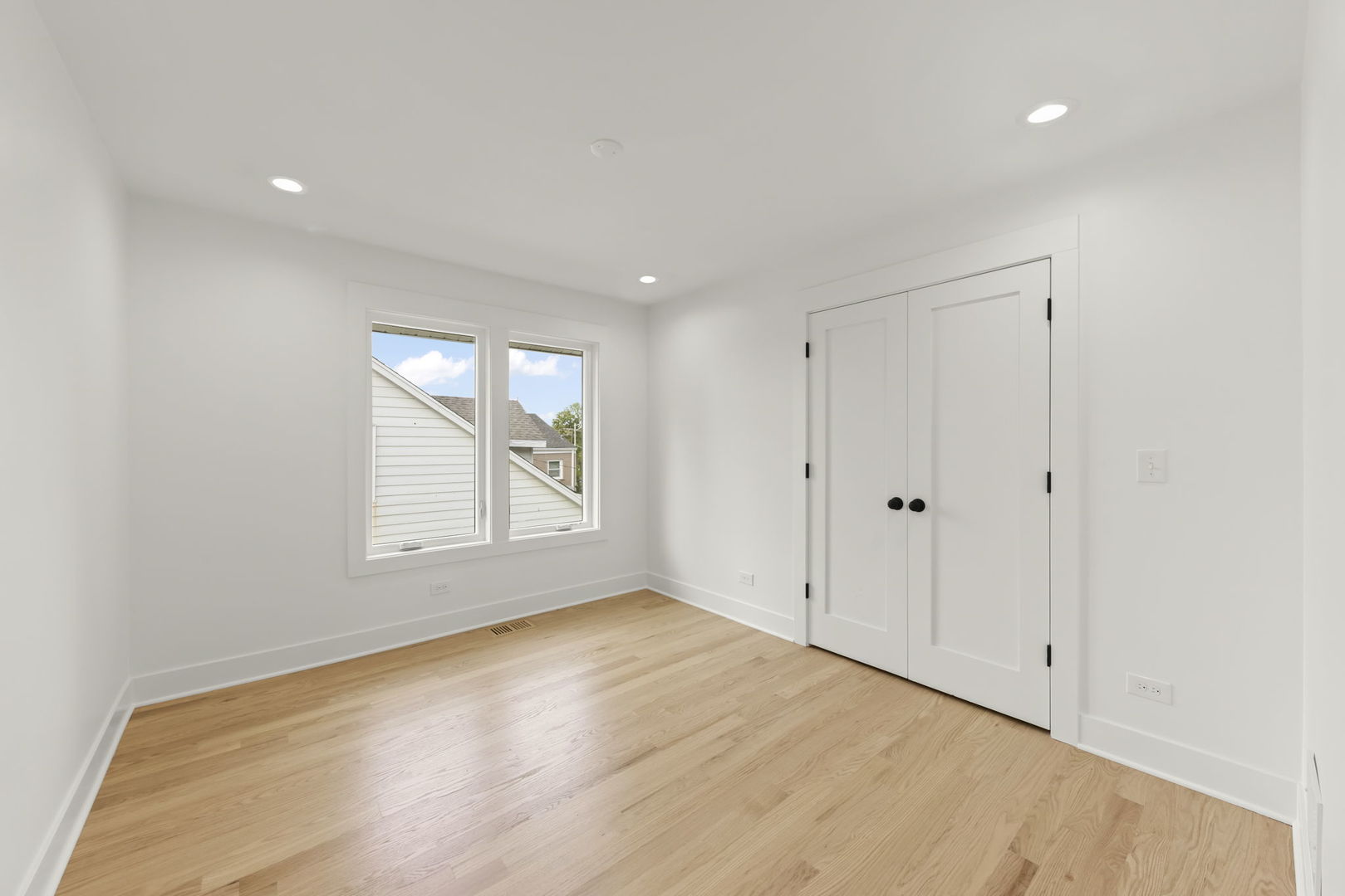 118 N President Street, Wheaton, IL 60187