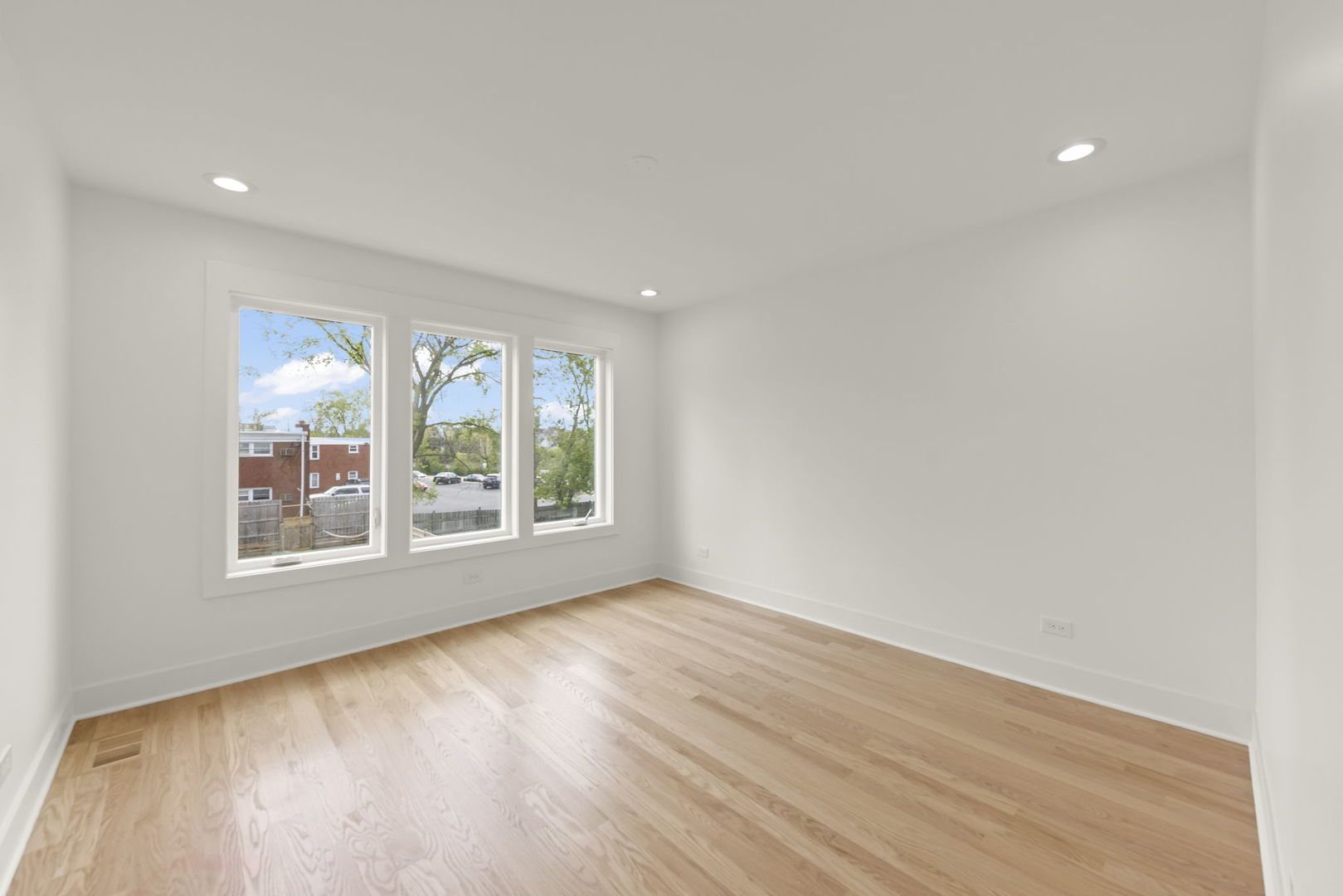 118 N President Street, Wheaton, IL 60187