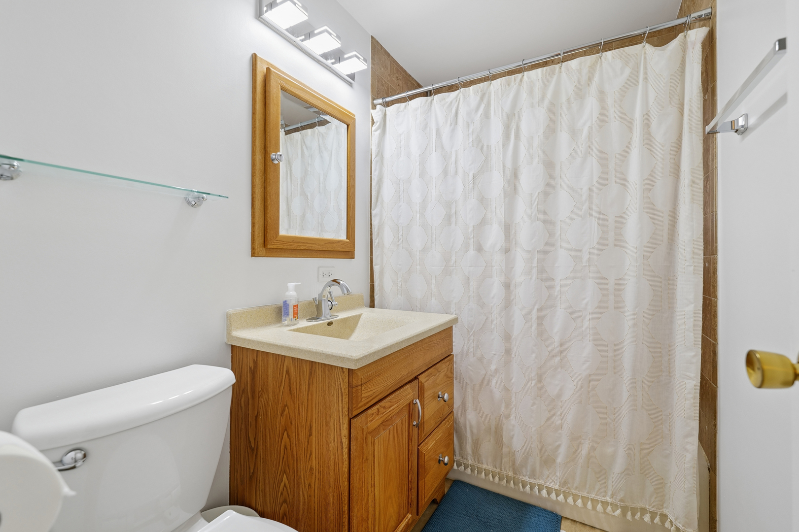 324 Mission Avenue, Villa Park, IL 60181