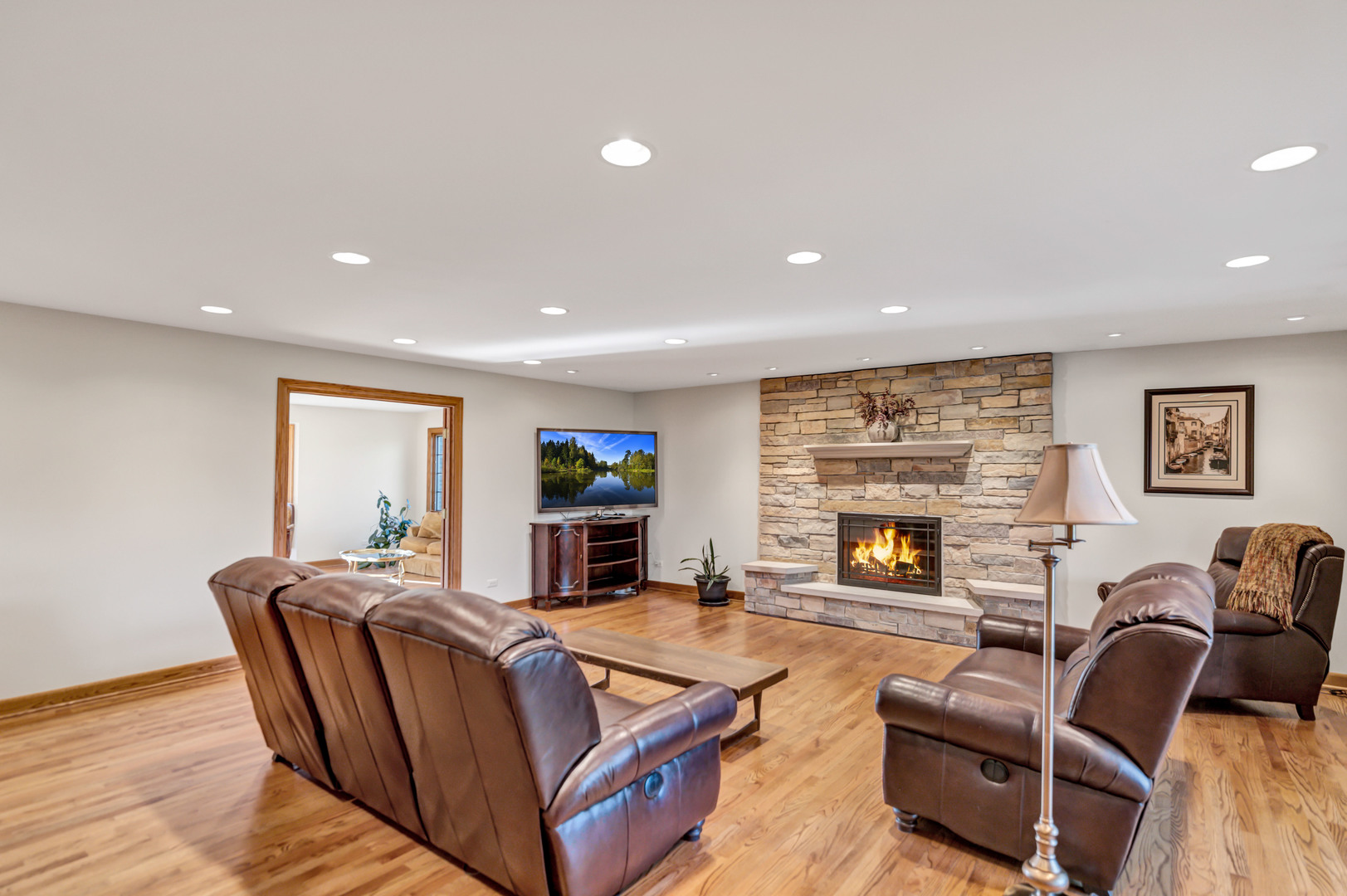 2321 Coach Road, Long Grove, IL 60047