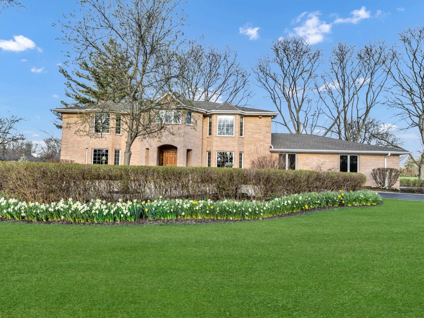 2321 Coach Road, Long Grove, IL 60047
