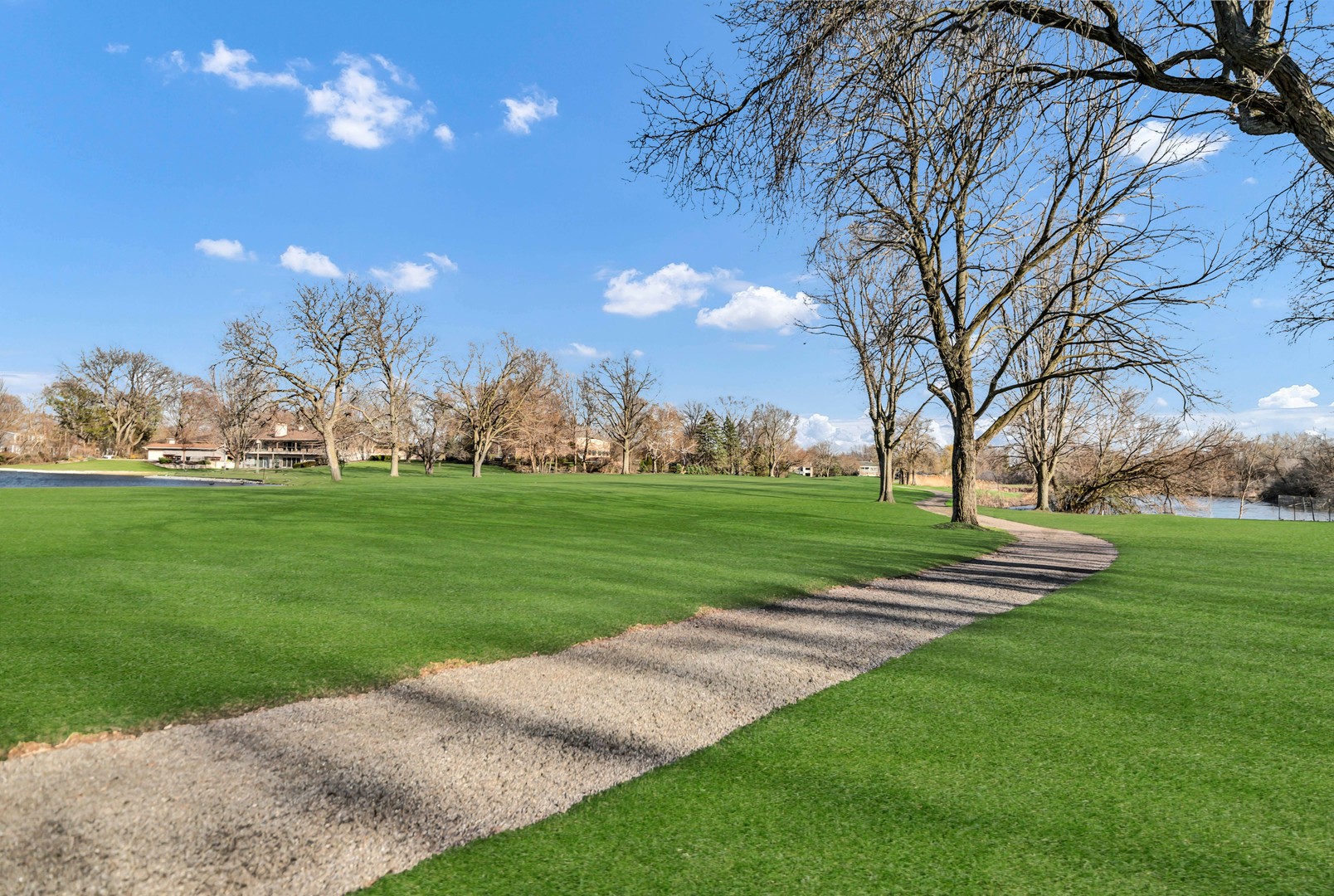 2321 Coach Road, Long Grove, IL 60047