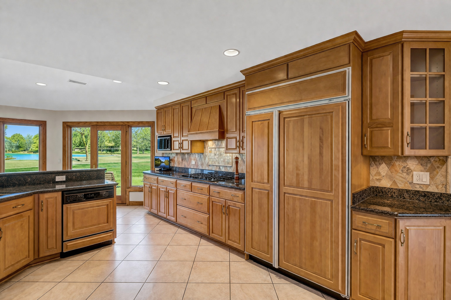 2321 Coach Road, Long Grove, IL 60047
