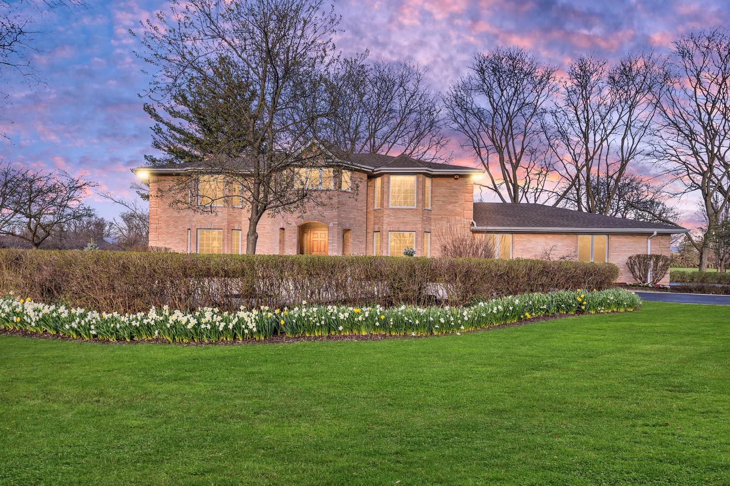 2321 Coach Road, Long Grove, IL 60047