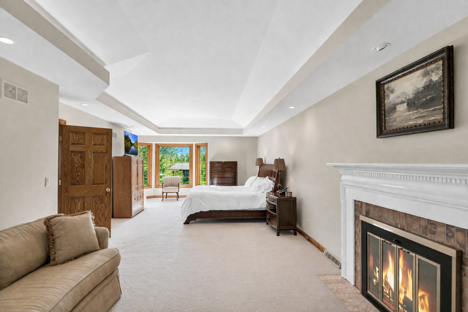2321 Coach Road, Long Grove, IL 60047