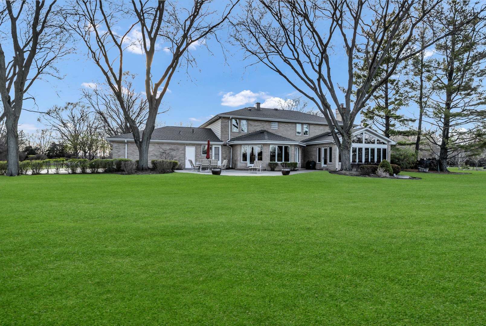 2321 Coach Road, Long Grove, IL 60047