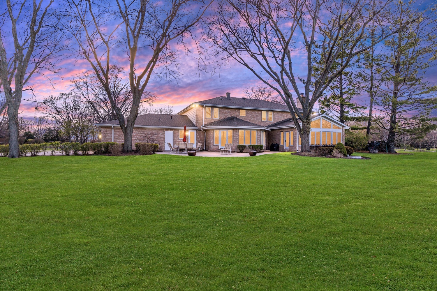 2321 Coach Road, Long Grove, IL 60047