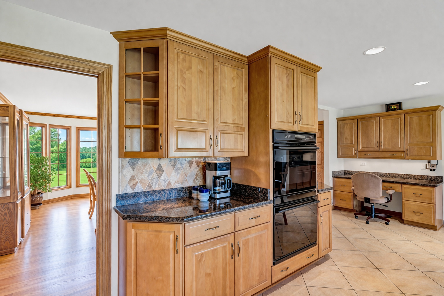 2321 Coach Road, Long Grove, IL 60047