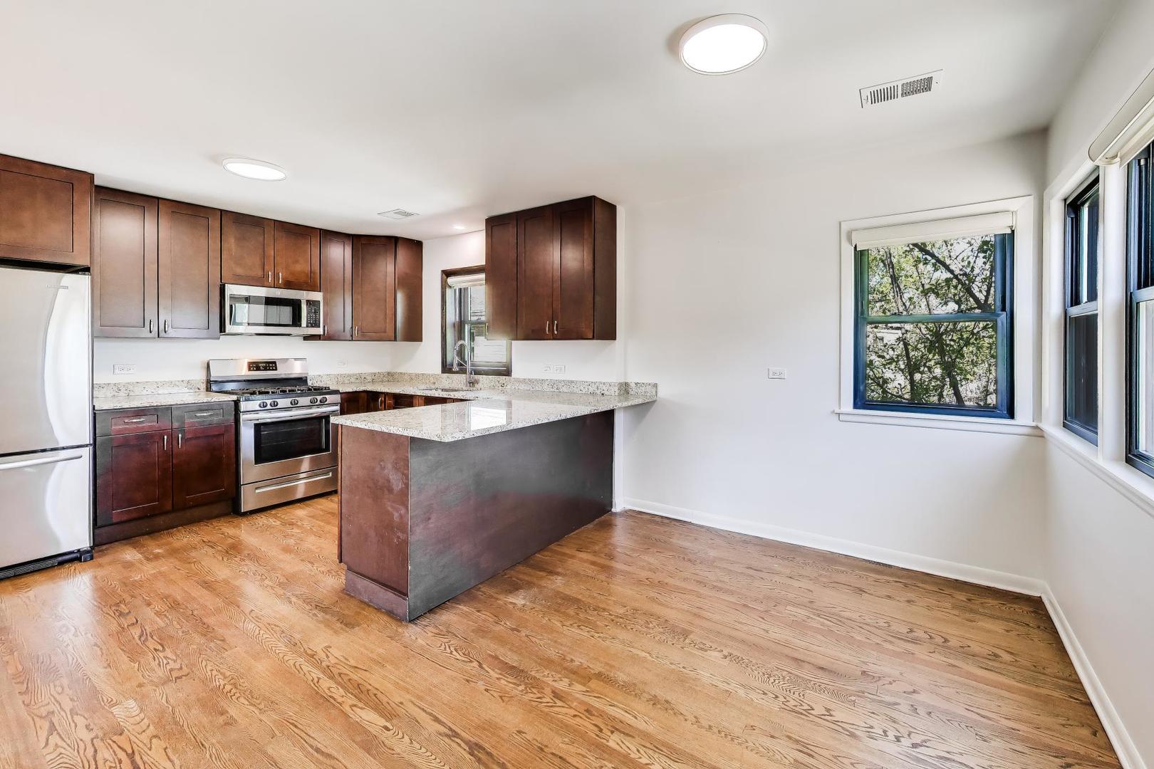 1108 Fortuna Avenue #2, Park Ridge, IL 60068