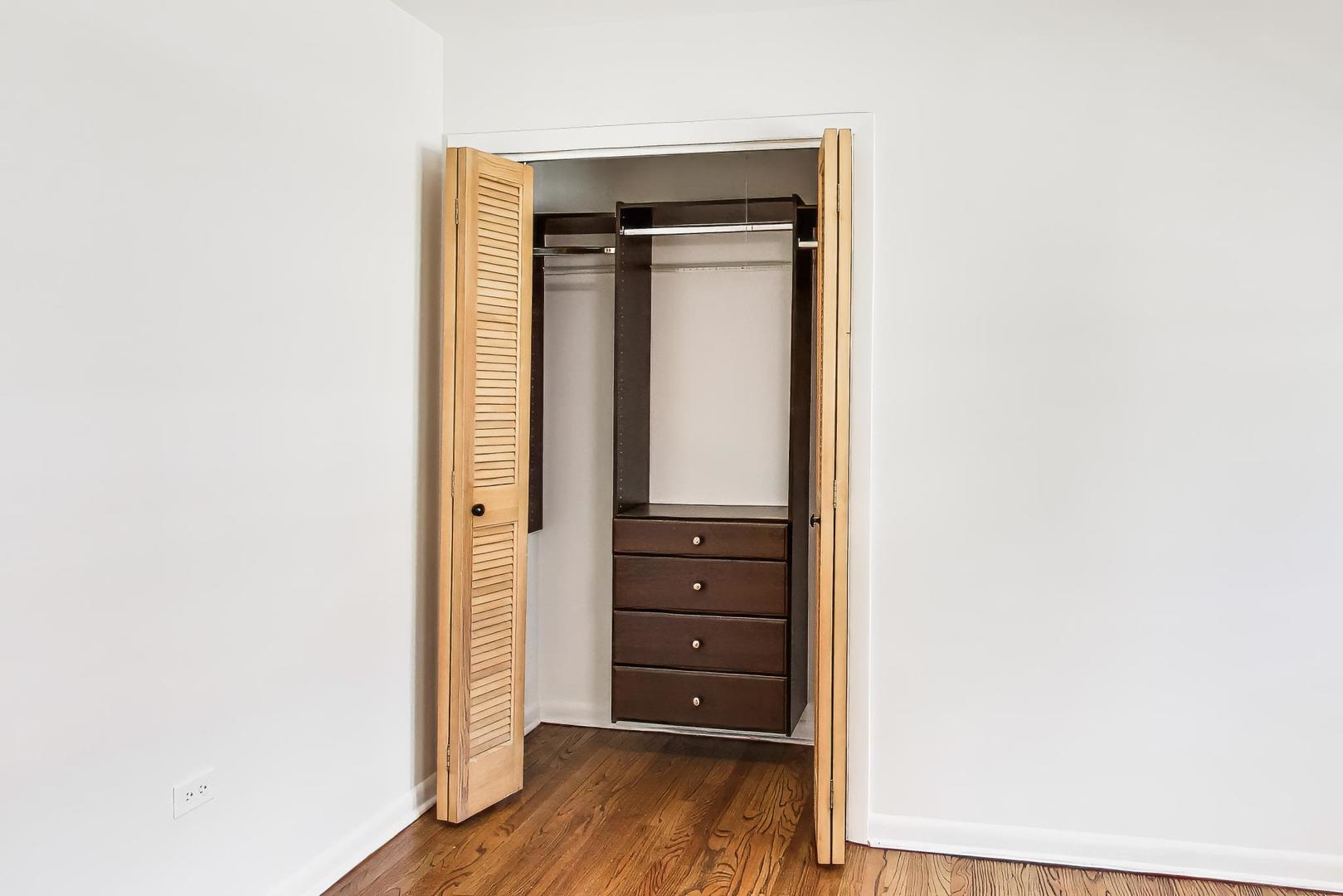 1108 Fortuna Avenue #2, Park Ridge, IL 60068