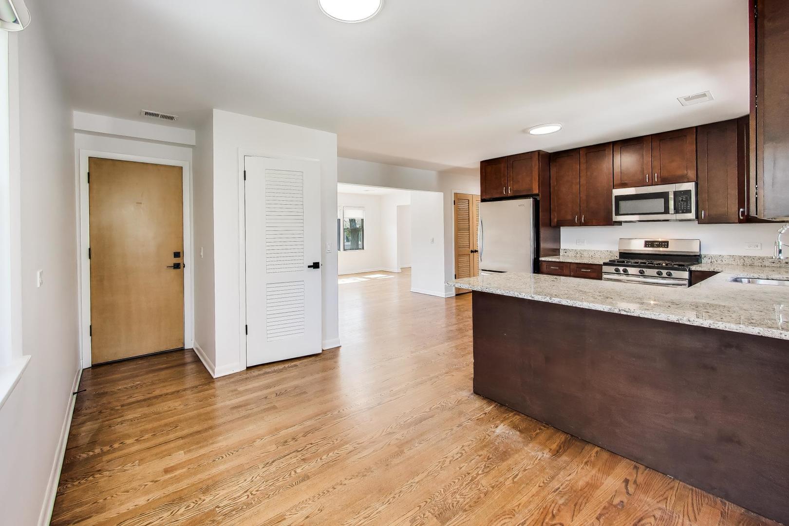 1108 Fortuna Avenue #2, Park Ridge, IL 60068
