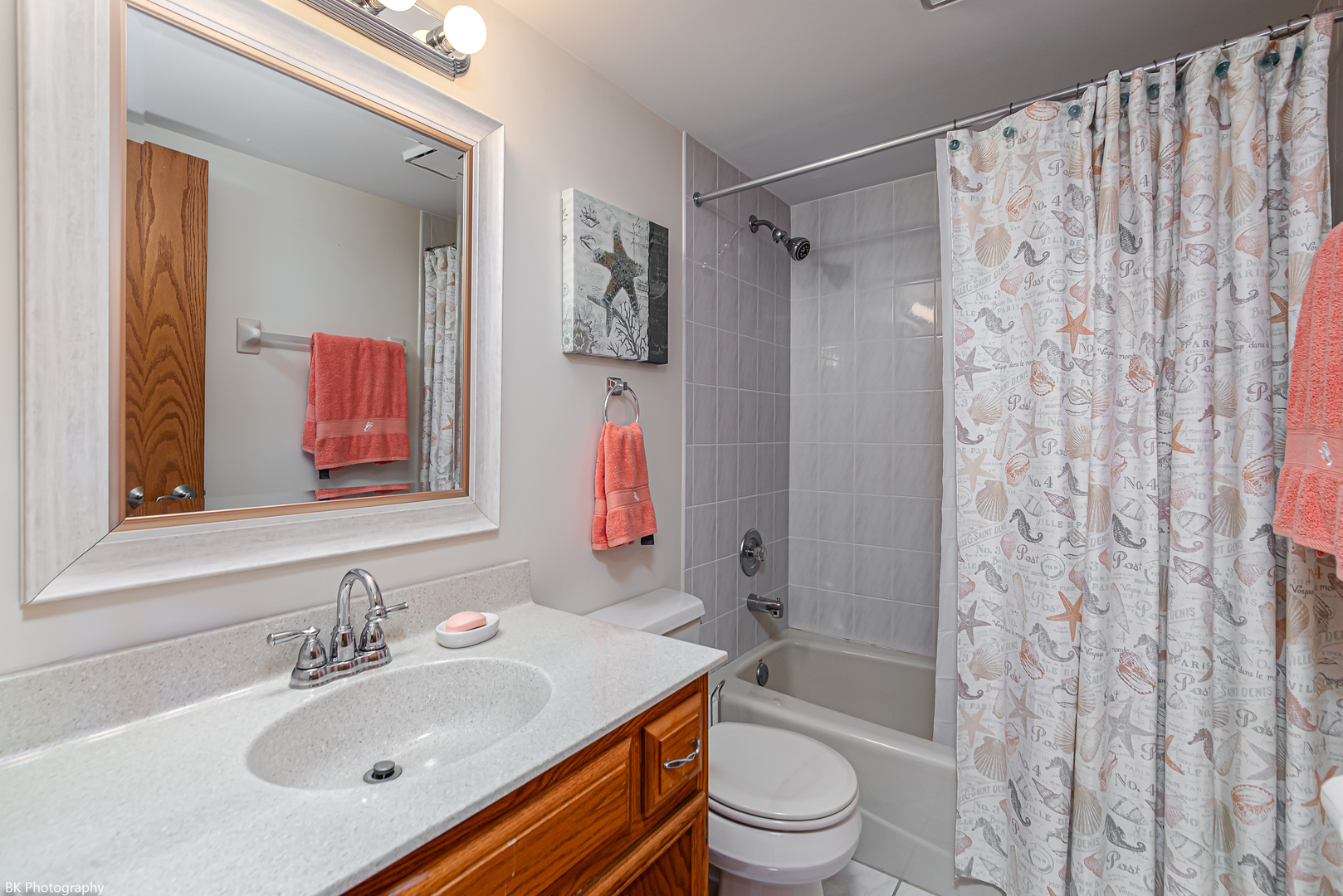 5031 Circle Drive #207, Crestwood, IL 60418