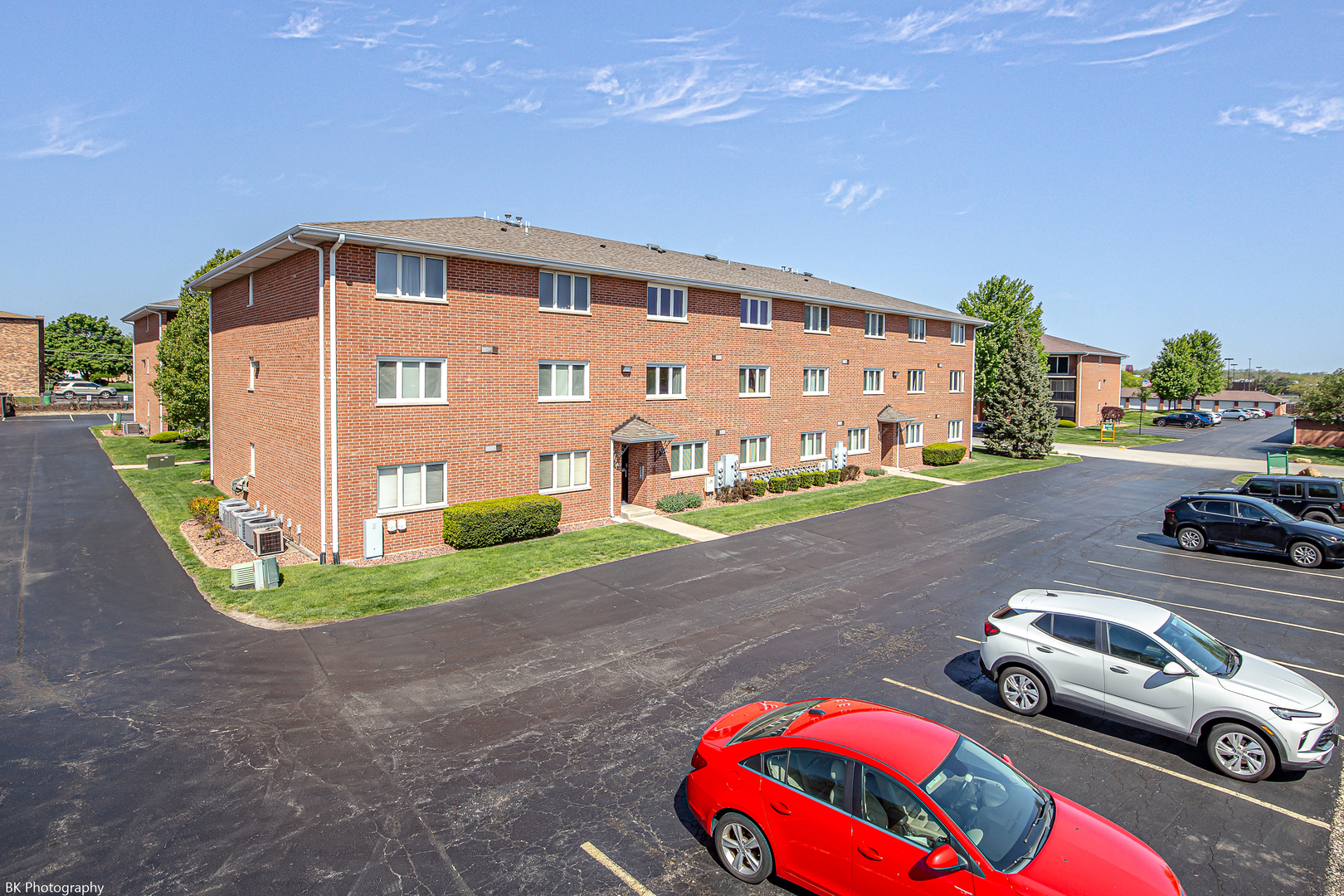 5031 Circle Drive #207, Crestwood, IL 60418