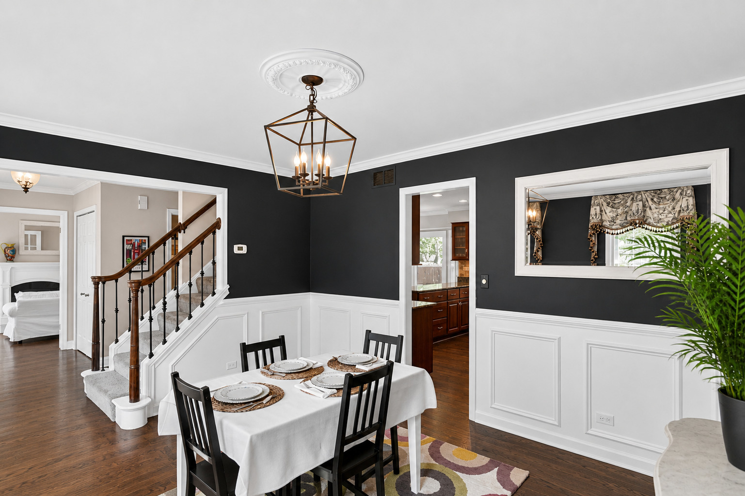 2045 Somerset Lane, Wheaton, IL 60189