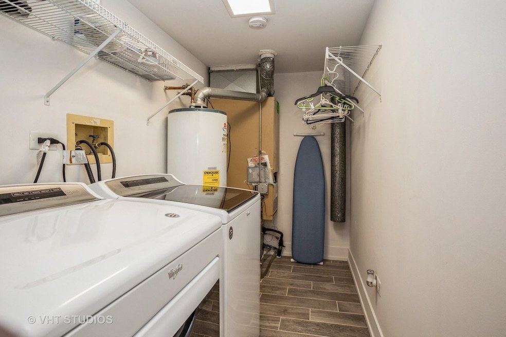 546 E Windgate Court, Arlington Heights, IL 60005