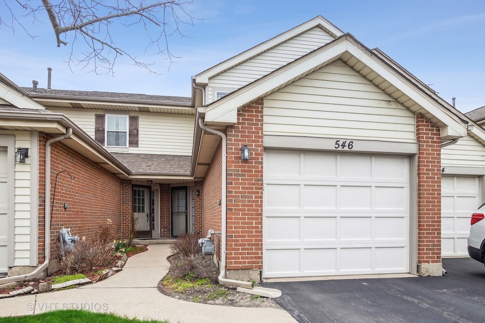 546 E Windgate Court, Arlington Heights, IL 60005