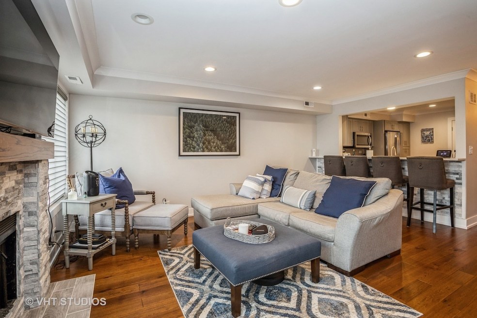 546 E Windgate Court, Arlington Heights, IL 60005