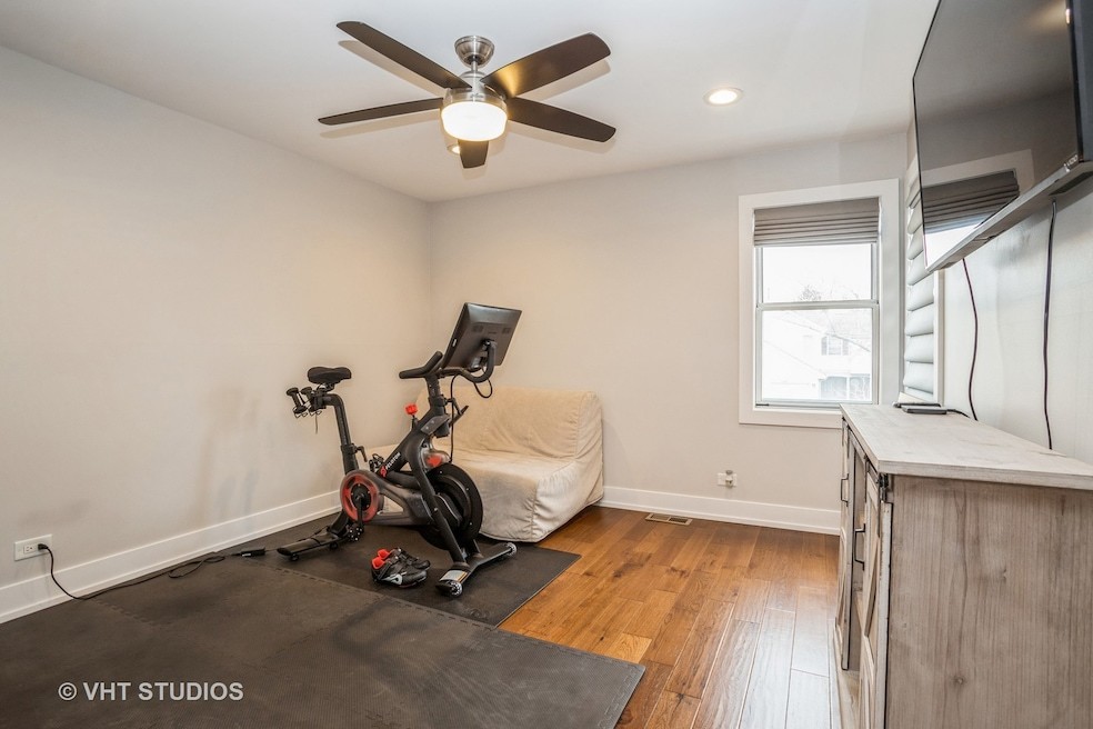 546 E Windgate Court, Arlington Heights, IL 60005