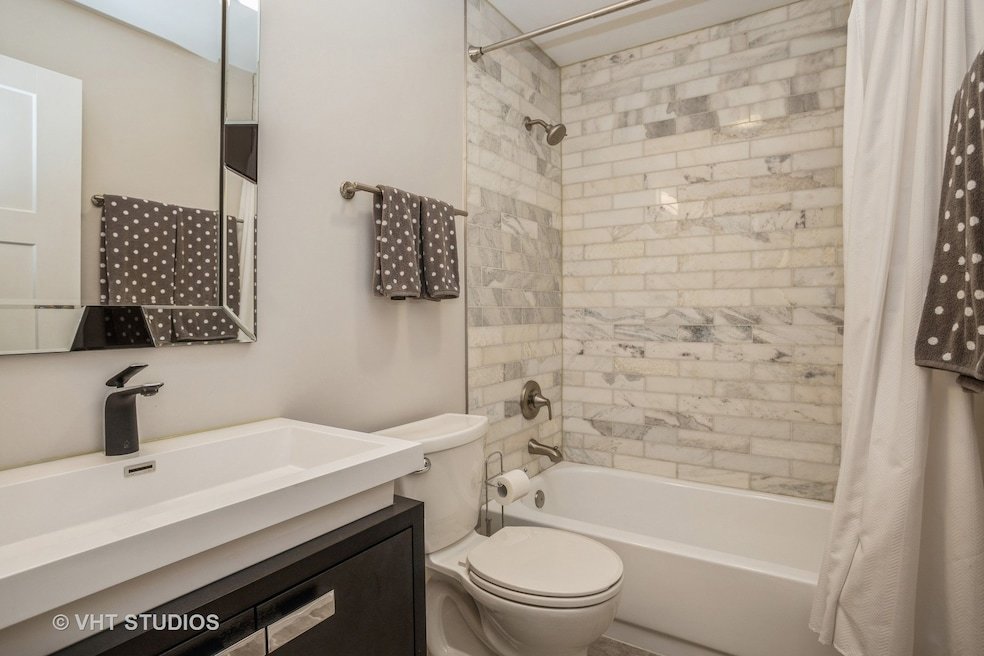 546 E Windgate Court, Arlington Heights, IL 60005