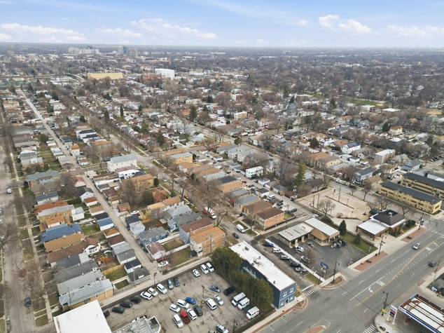 1124 hannah Avenue, Forest Park, IL 60130