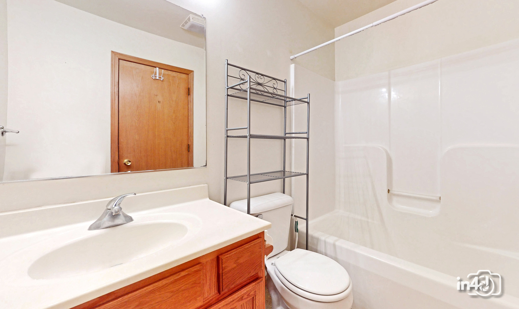 247-253 N Cross Street, Sycamore, IL 60178