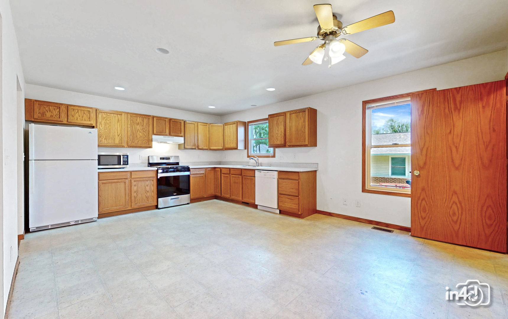 247-253 N Cross Street, Sycamore, IL 60178
