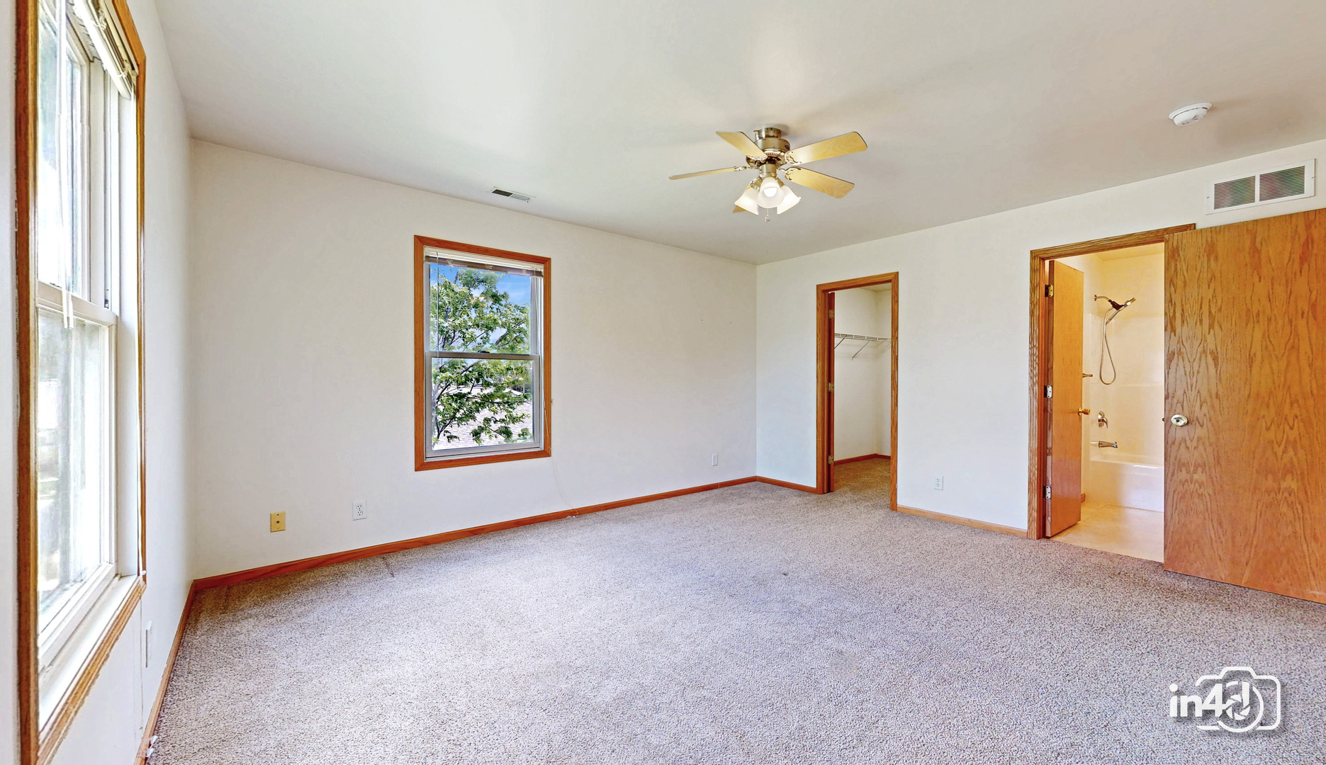 247-253 N Cross Street, Sycamore, IL 60178