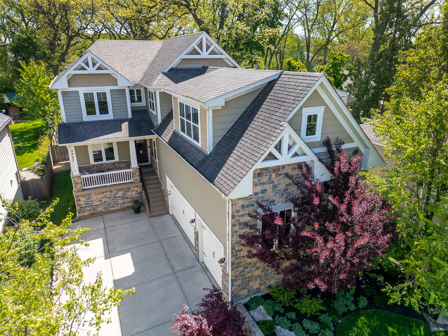 5607 Hillcrest Road, Downers Grove, IL 60516