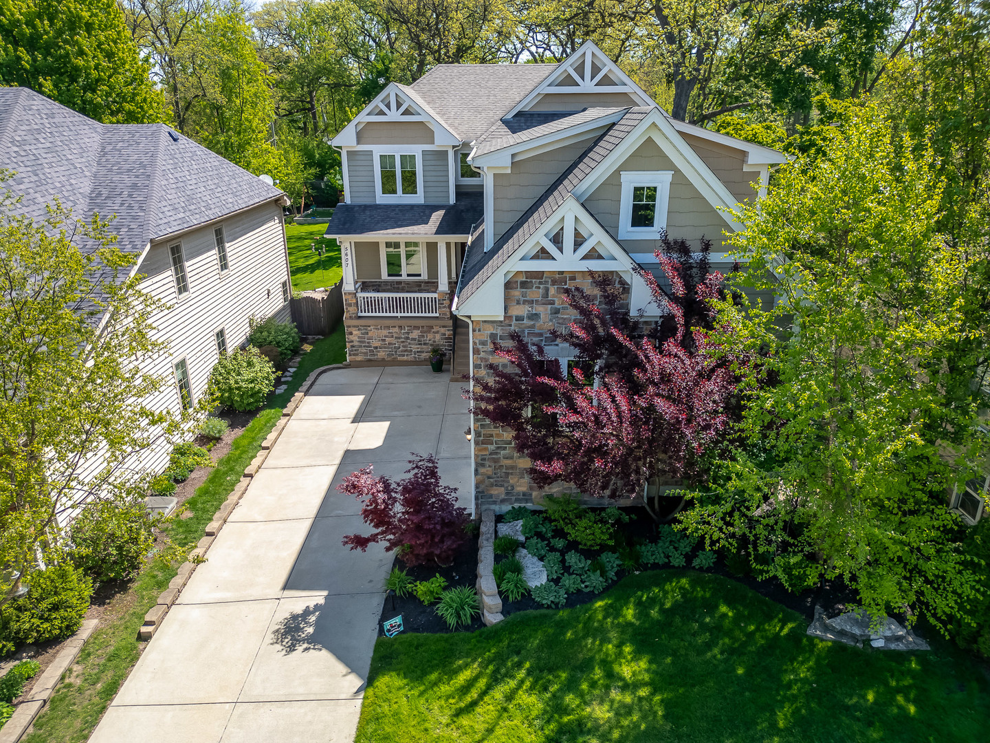 5607 Hillcrest Road, Downers Grove, IL 60516