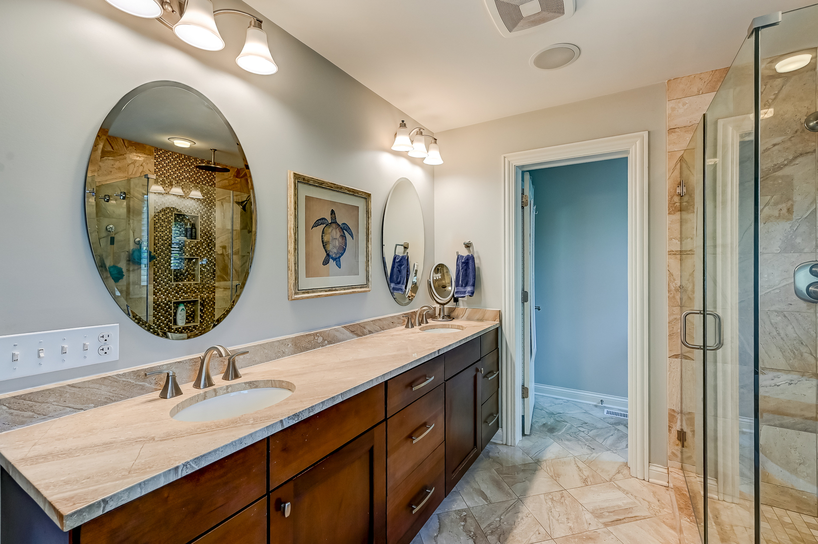 5607 Hillcrest Road, Downers Grove, IL 60516