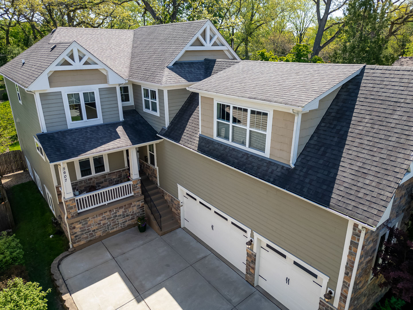 5607 Hillcrest Road, Downers Grove, IL 60516
