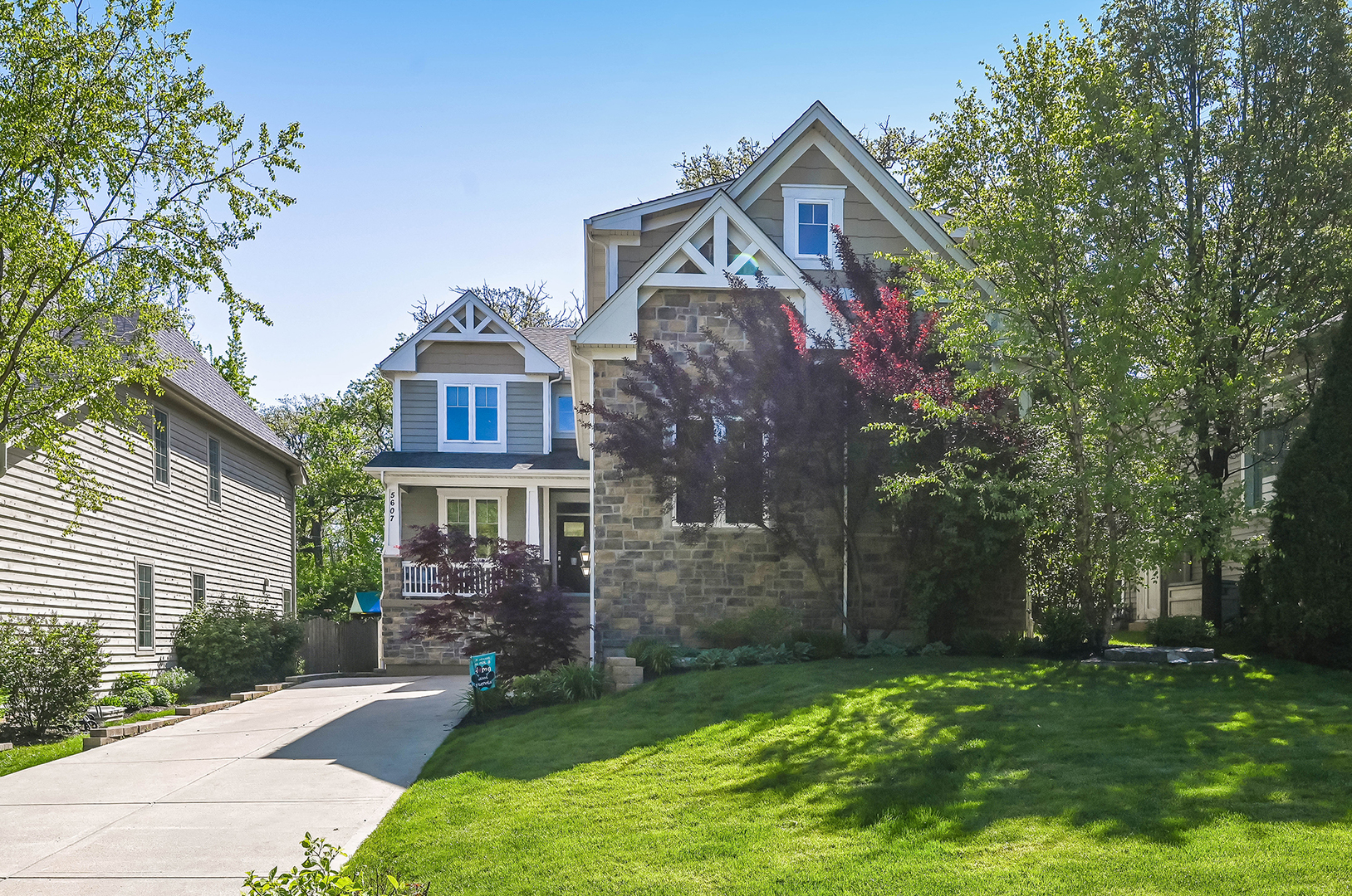 5607 Hillcrest Road, Downers Grove, IL 60516