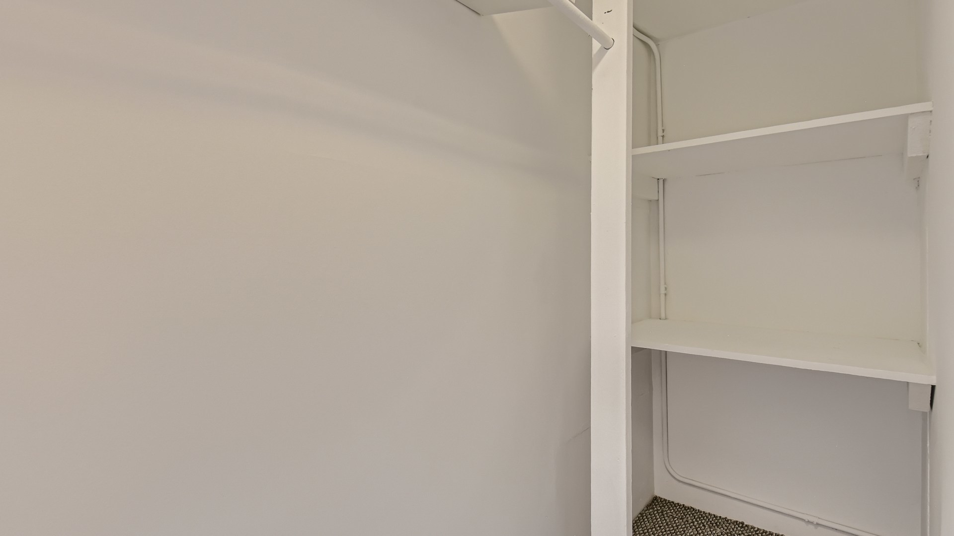 512 Porter Street #2, Lemont, IL 60439