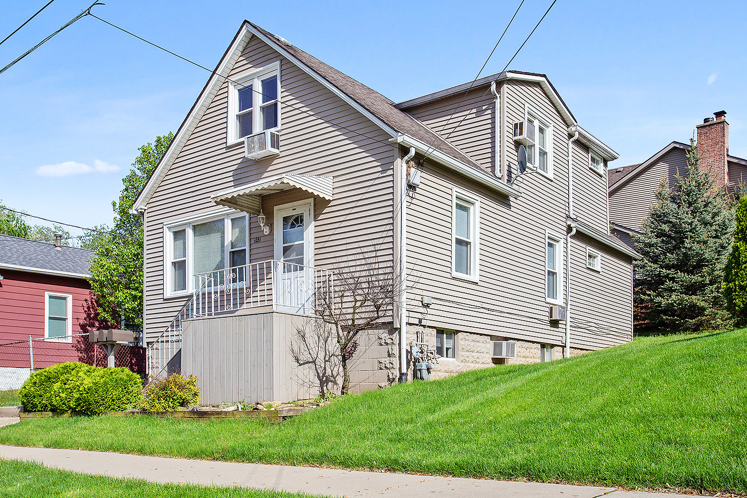 512 Porter Street #2, Lemont, IL 60439