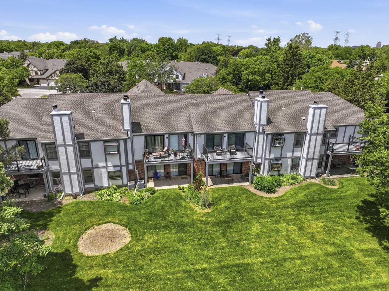 472 Elizabeth Drive #17-A-R, Wood Dale, IL 60191